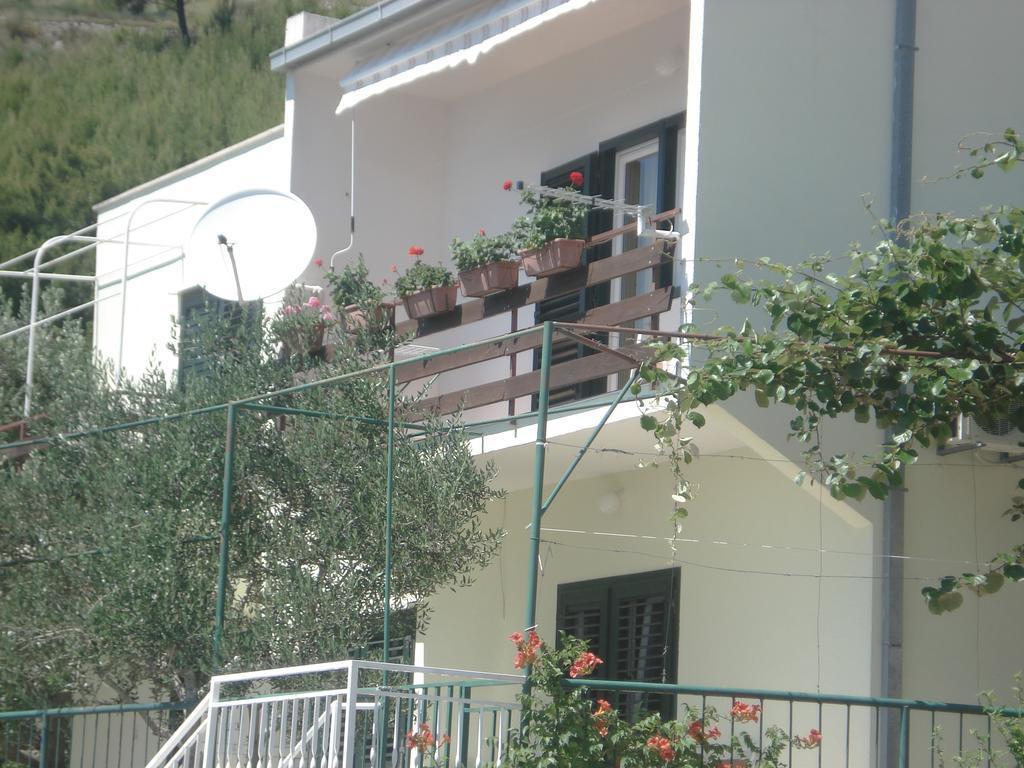 Apartments Smiljana Omiš Eksteriør bilde