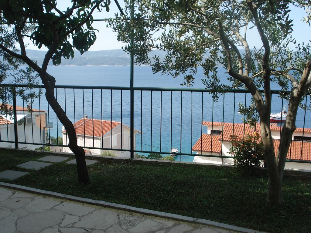 Apartments Smiljana Omiš Eksteriør bilde