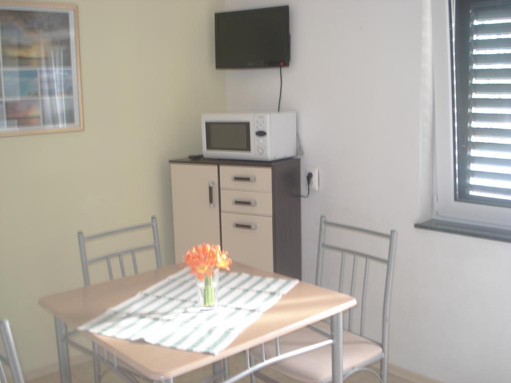 Apartments Smiljana Omiš Eksteriør bilde