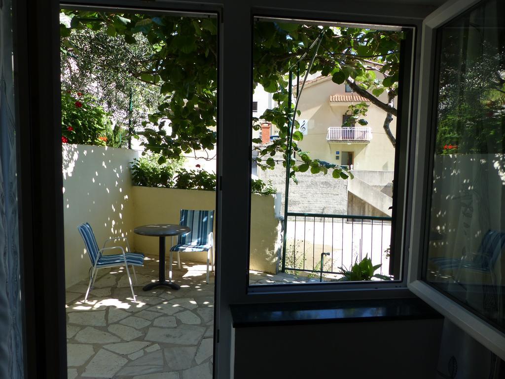 Apartments Smiljana Omiš Eksteriør bilde
