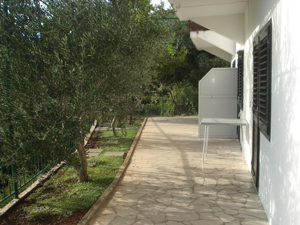 Apartments Smiljana Omiš Eksteriør bilde